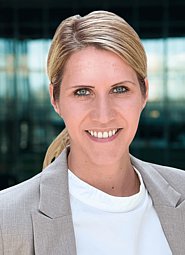 Bernadette Hoeritzauer